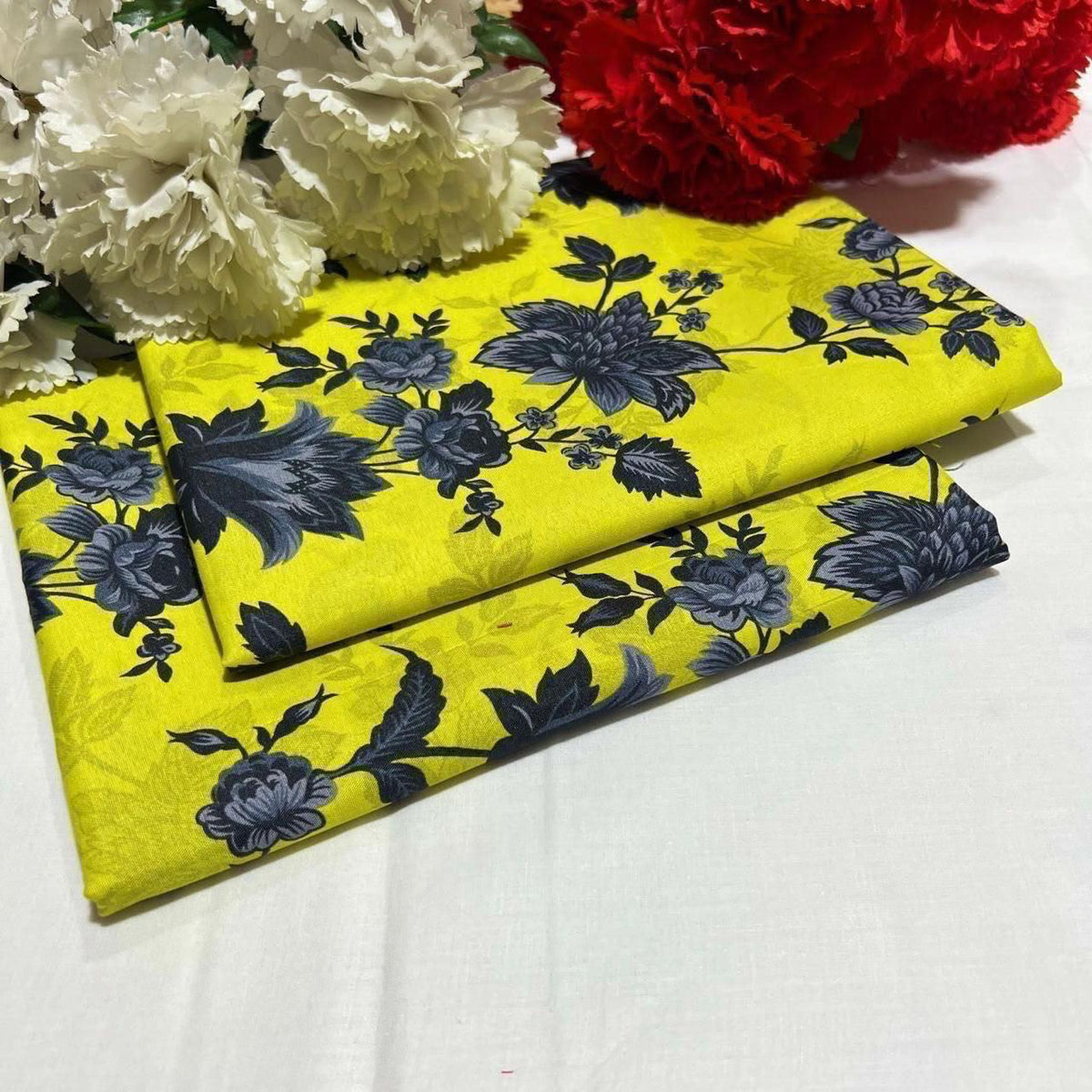 2 piece suit in Yellow with black floral patterns